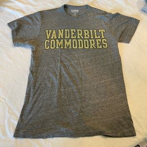 VANDERBILT UNIVERSITY COMMODORES GREAT SOFT TSHIRT SIZE SMALL!!!